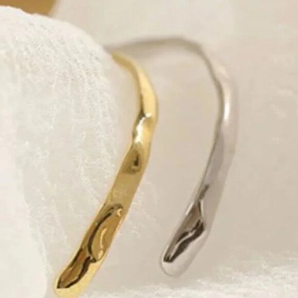 925 Sterling Silver Minimalist Thin Wavy Bangle Cuff Bracelet (Silver or Gold) - Picture 7 of 7